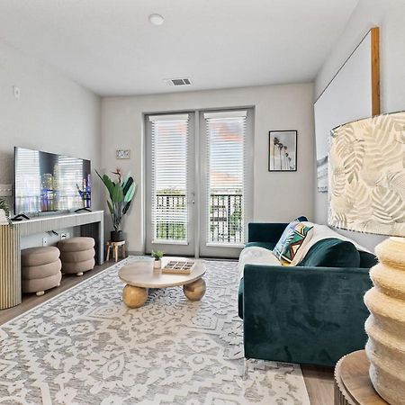Apartamento Tropical Field 1 Bed In Downtown With Free Parking San Petersburgo Exterior foto