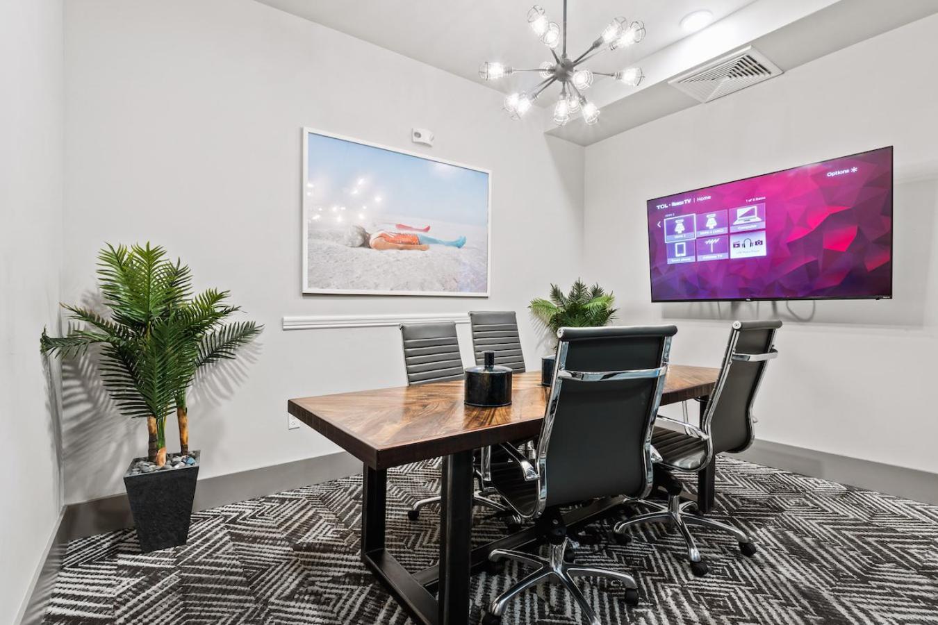 Apartamento Tropical Field 1 Bed In Downtown With Free Parking San Petersburgo Exterior foto