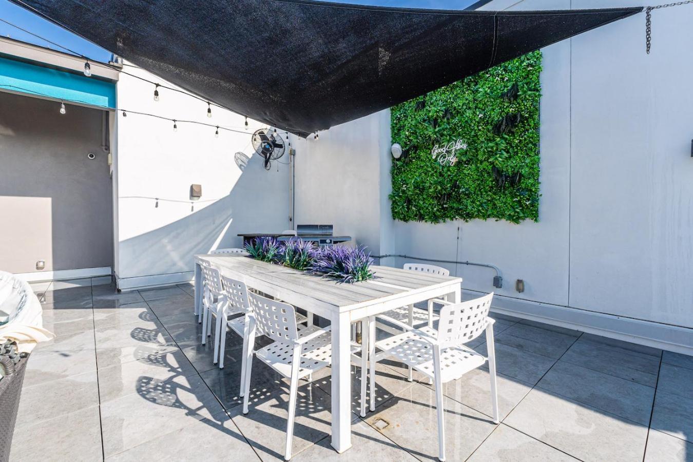 Apartamento Tropical Field 1 Bed In Downtown With Free Parking San Petersburgo Exterior foto